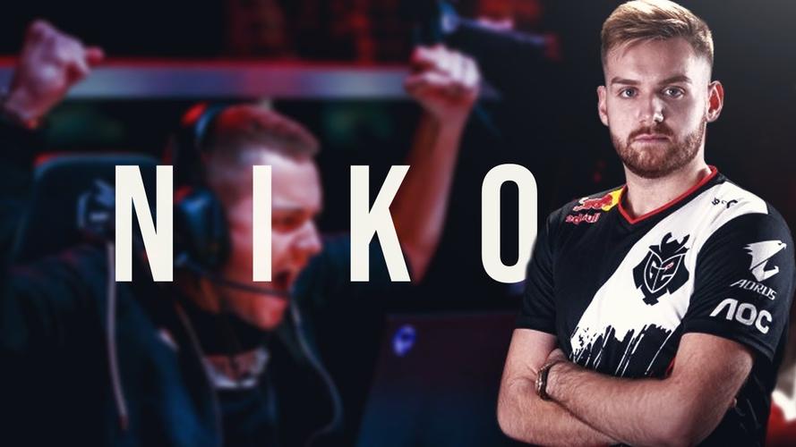 Xiaohu 的Sylas不断送出免费通行证，但 Light 的Jinx成功覆盖了下路， Weibo Gaming 横扫 Oh My God 。